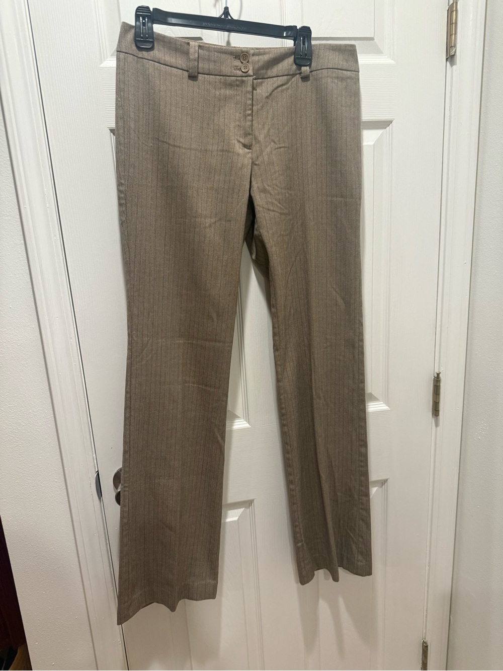New York & Company Taupe Pinstripe Boot Cut TROUSERS SIZE 8 TALL